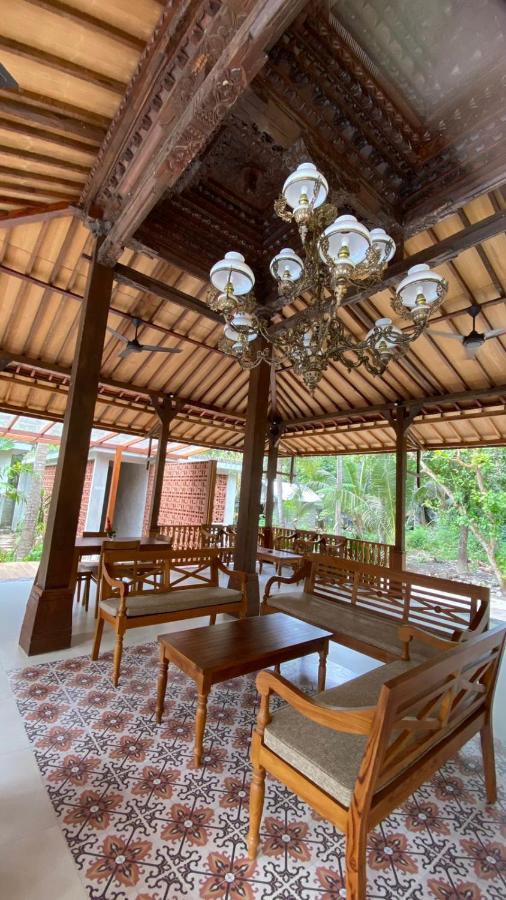 Villa Lova Sambirenteng Gretek Exterior foto